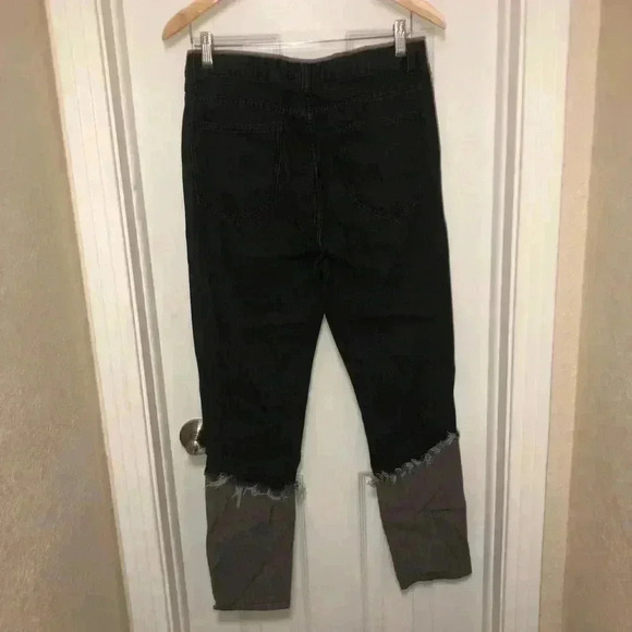 Men’s distressed black jeans size small - Picture 5 of 10